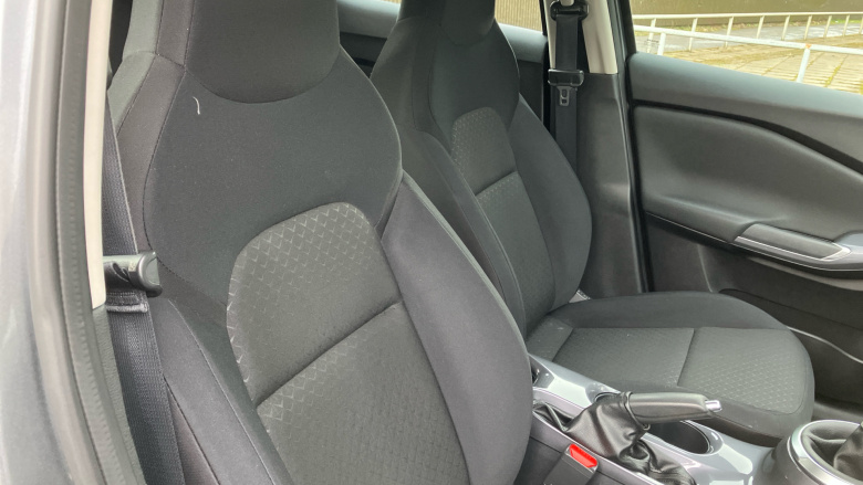 Nissan Juke 1.0 DiG-T 114 Acenta 5dr Petrol Hatchback